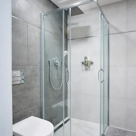 útulný Moderní S Terasou *